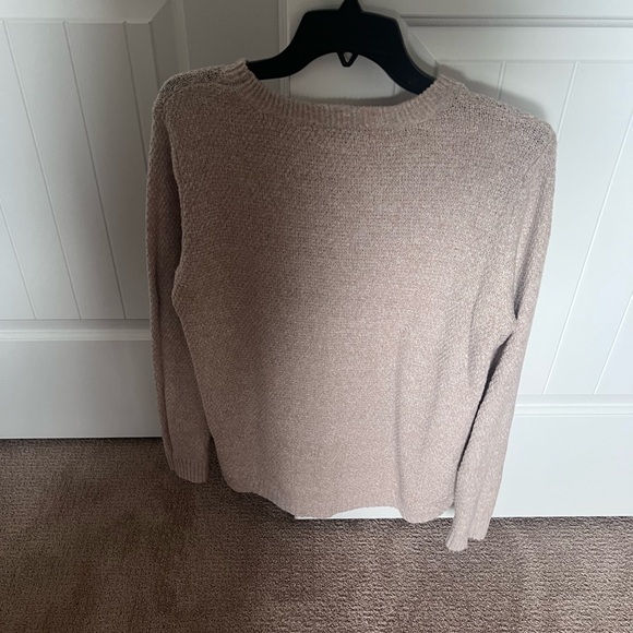 Pink Clover Women's Sweater in Cream - Picture 5 of 9